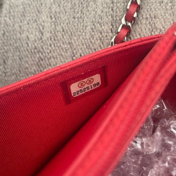 Chanel Lambskin Wallet on Chain Crossbody Bag - Picture 5 of 14